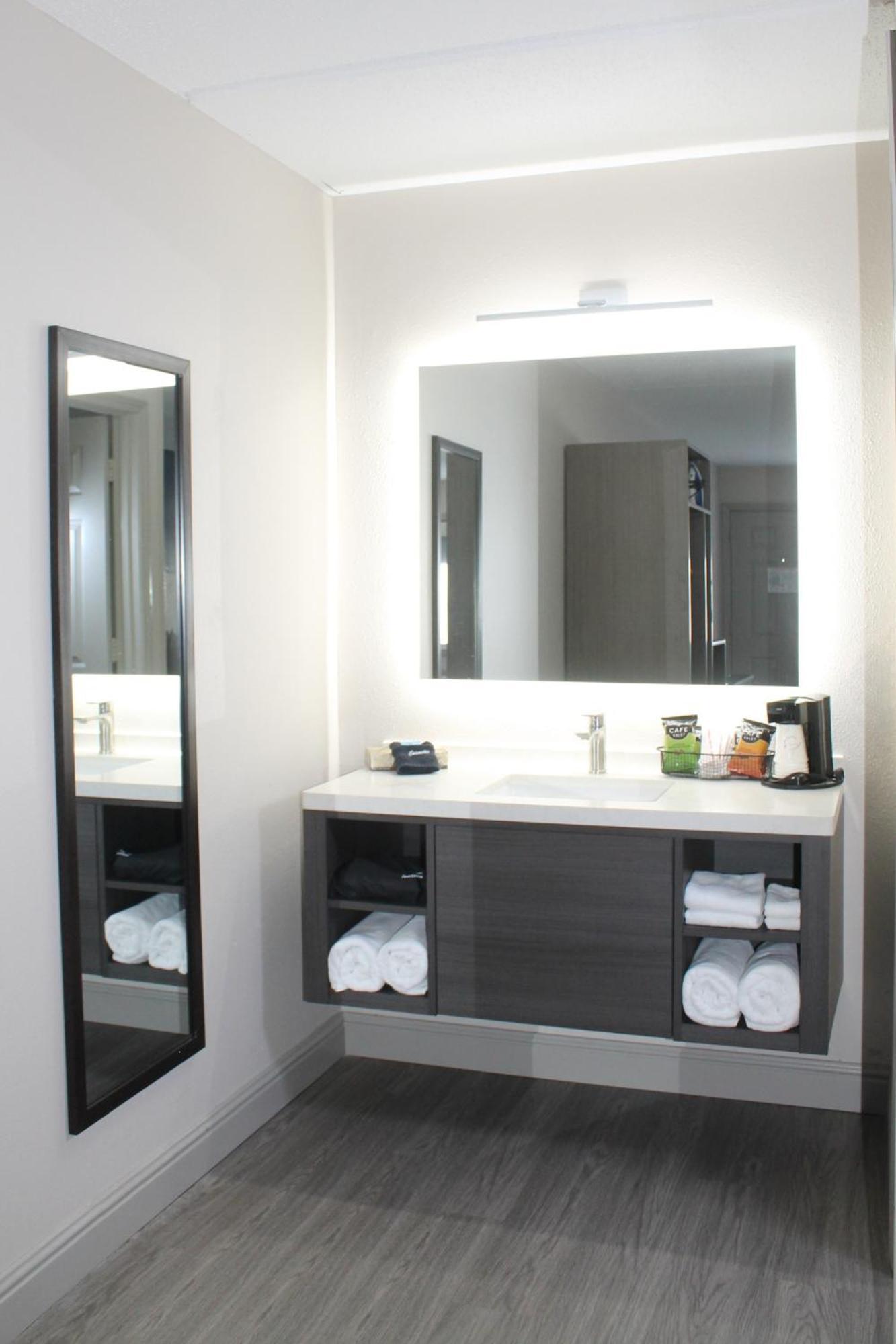 Hotel Angel Near Imax, A Travelodge By Wyndham Branson